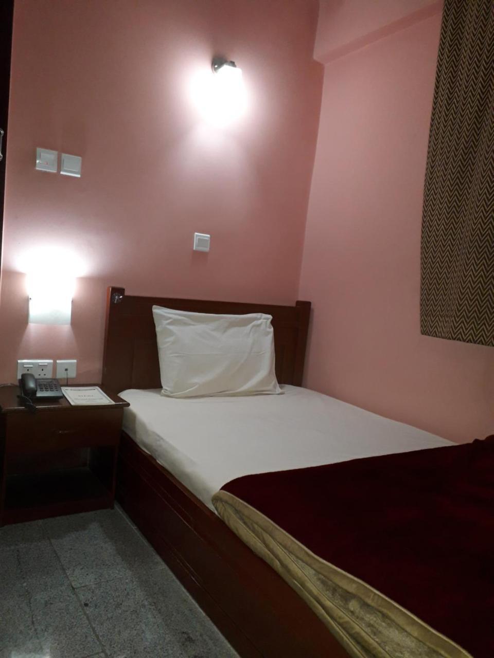 Hotel Newcastle Lagos Exterior photo